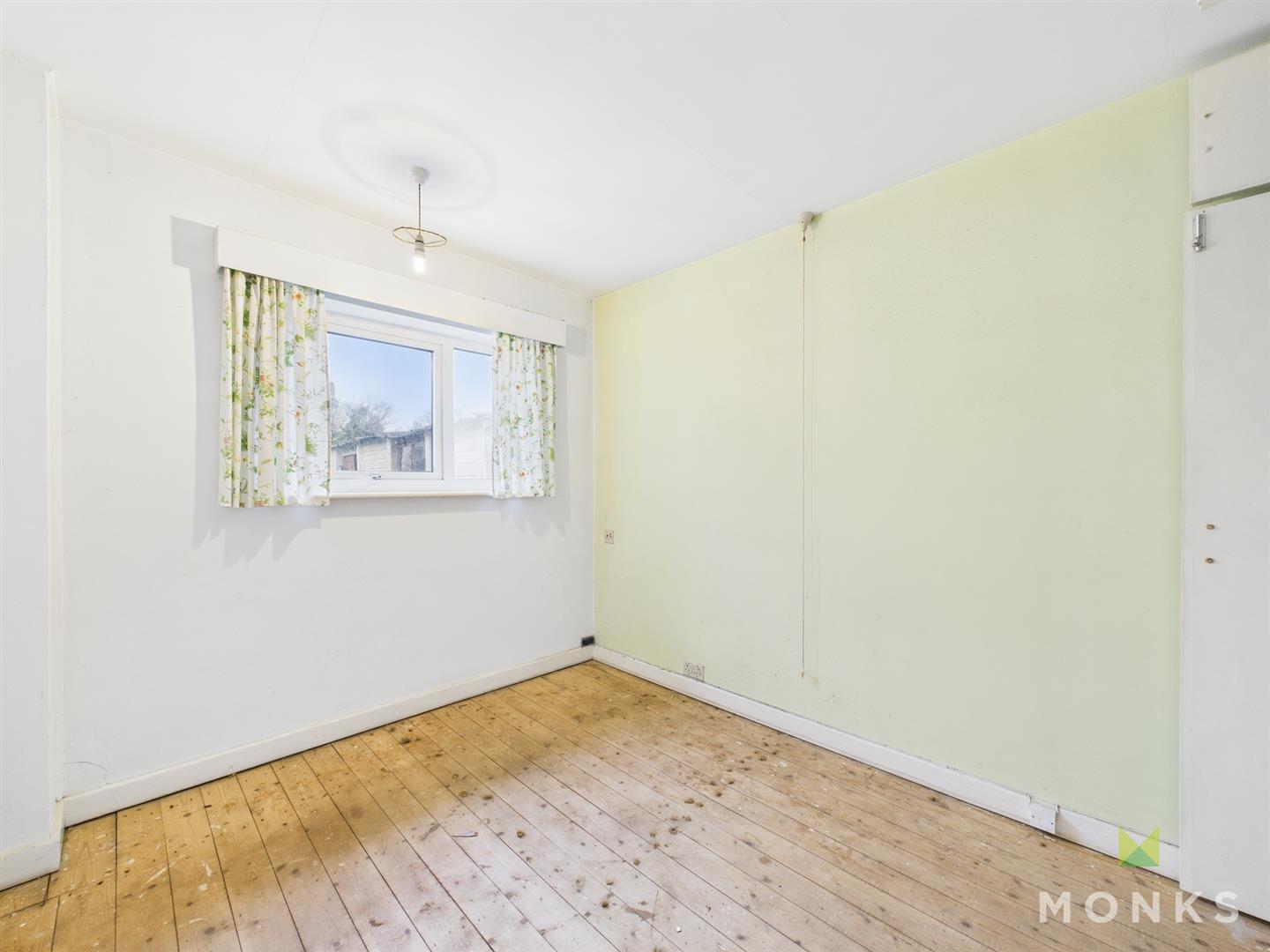 15 Portland Crescent, Shrewsbury, SY2 5NH SSTC